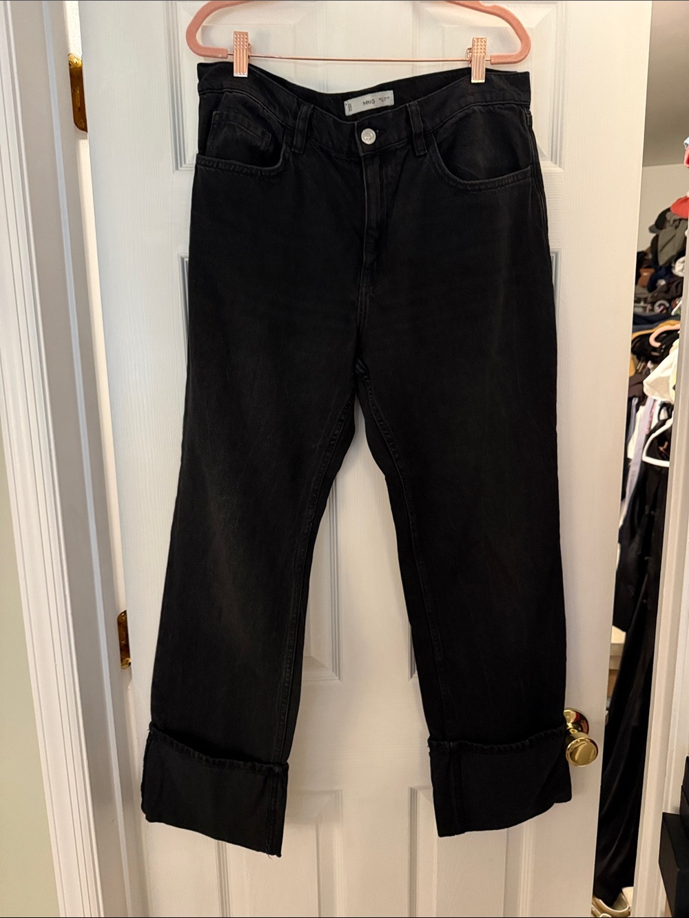 Mango women’s wide leg cuffed jeans black
